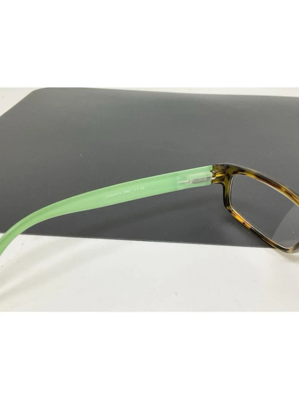 Peepers +1.50 Tortoise shell With Green Temples Reading Glasses 640